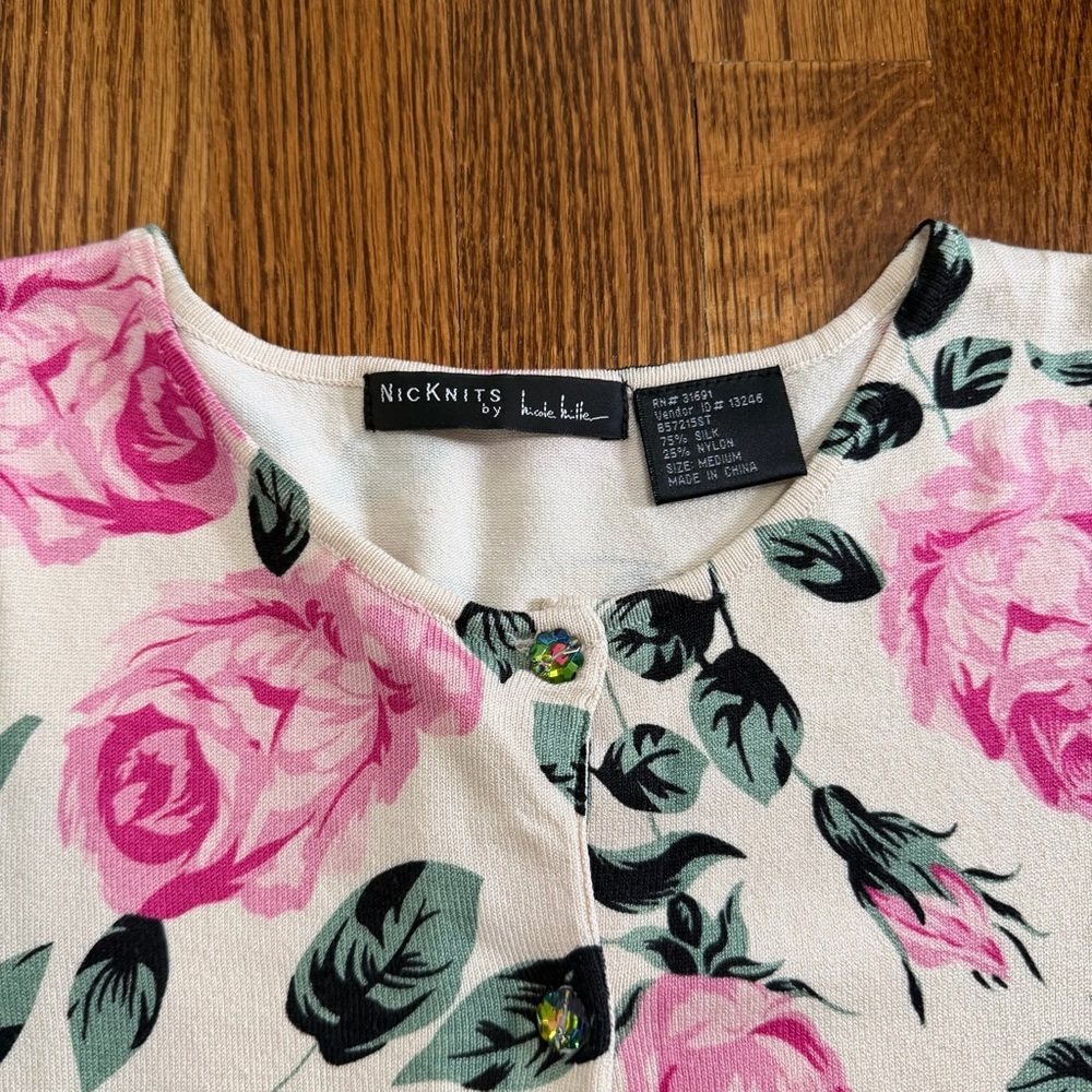 Nic Knits by Nicole Miller Rose Pink Floral Button Down Cardigan Size Medium - Picture 3 of 7